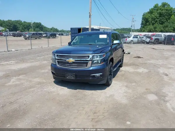1GNSKCKC2JR283050 2018 CHEVROLET TAHOE - Image 2