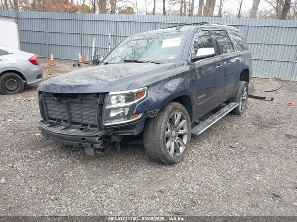 1GNSKCKC2JR320324 2018 CHEVROLET TAHOE - Image 2
