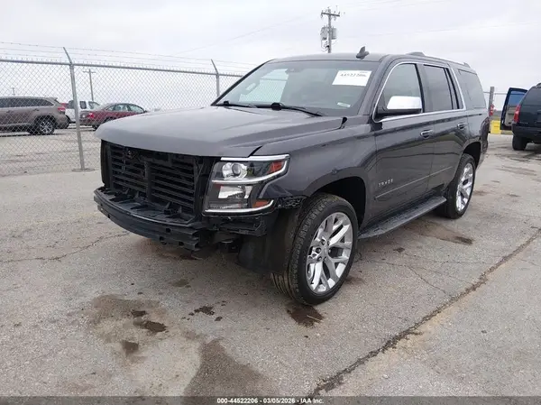 1GNSKCKC2JR388249 2018 CHEVROLET TAHOE - Image 2