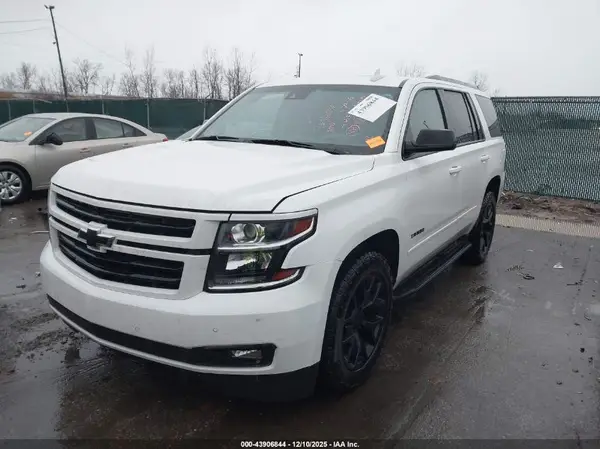 1GNSKCKC3JR110122 2018 CHEVROLET TAHOE - Image 2