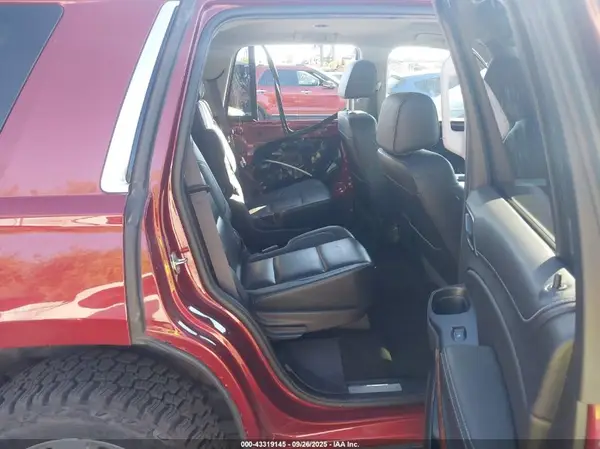 1GNSKCKC4HR209087 2017 CHEVROLET TAHOE - Image 8