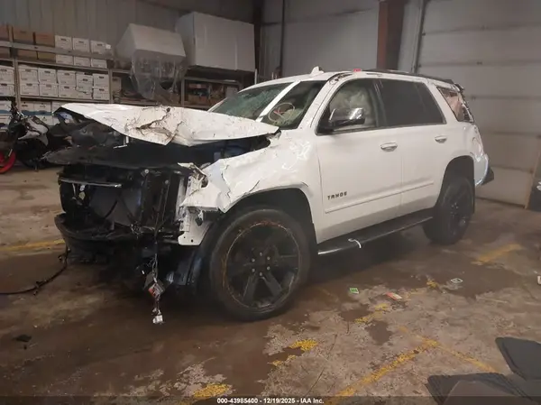 1GNSKCKC4HR366120 2017 CHEVROLET TAHOE - Image 2