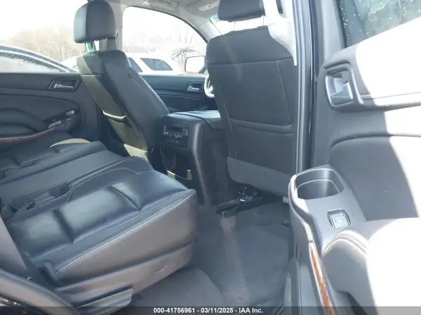 1GNSKCKC4KR125987 2019 CHEVROLET TAHOE - Image 8