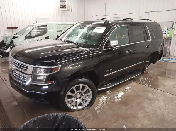 1GNSKCKC5HR160336 2017 CHEVROLET TAHOE - Image 2