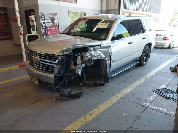 1GNSKCKC6JR301629 2018 CHEVROLET TAHOE - Image 2