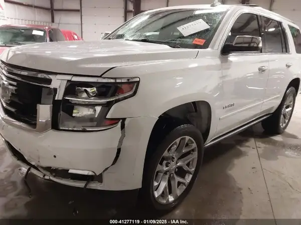 1GNSKCKC7HR126141 2017 CHEVROLET TAHOE - Image 2
