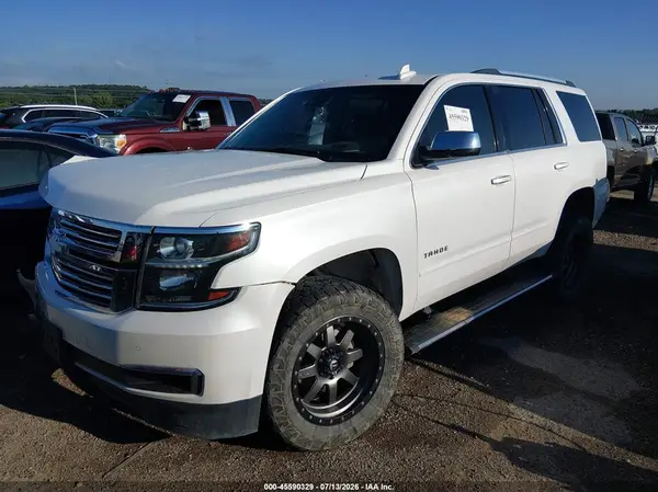 1GNSKCKC7HR207009 2017 CHEVROLET TAHOE - Image 2
