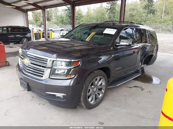 1GNSKCKC8HR326221 2017 CHEVROLET TAHOE - Image 2
