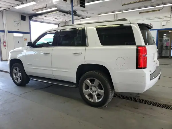 1GNSKCKC8HR389402 2017 CHEVROLET TAHOE - Image 2