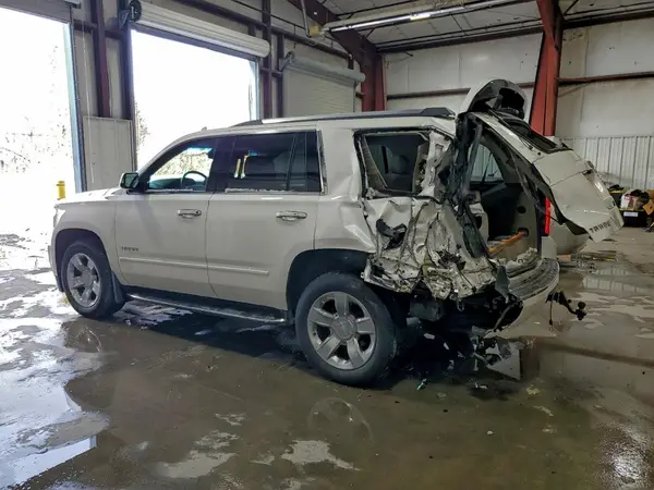 1GNSKCKC8KR282678 2019 CHEVROLET TAHOE - Image 2