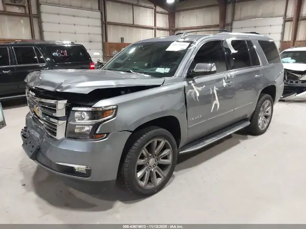 1GNSKCKC9JR392329 2018 CHEVROLET TAHOE - Image 2