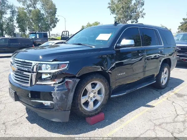 1GNSKCKC9KR113138 2019 CHEVROLET TAHOE - Image 2