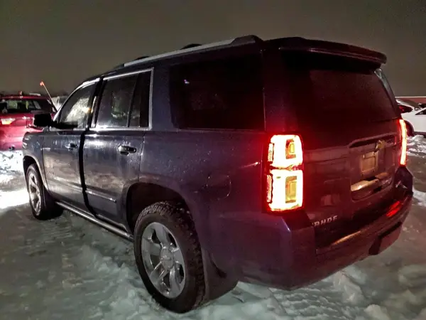 1GNSKCKC9KR303859 2019 CHEVROLET TAHOE - Image 2