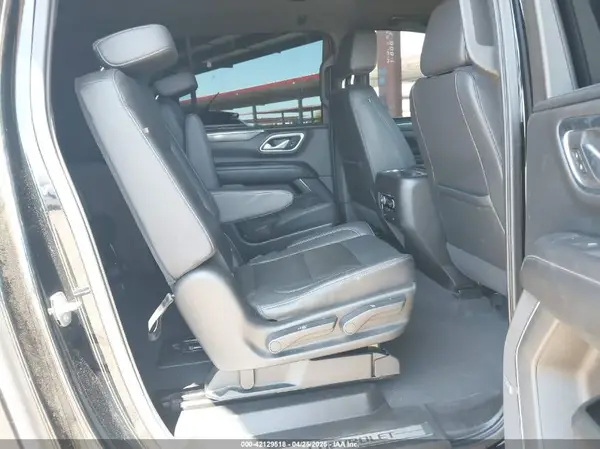 1GNSKCKD0MR123858 2021 CHEVROLET SUBURBAN - Image 8