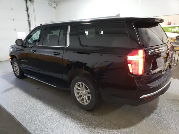 1GNSKCKD0MR179833 2021 CHEVROLET SUBURBAN - Image 2