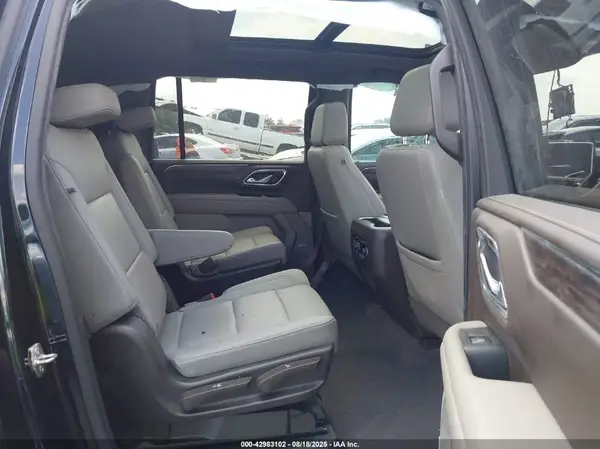 1GNSKCKD2MR229390 2021 CHEVROLET SUBURBAN - Image 8