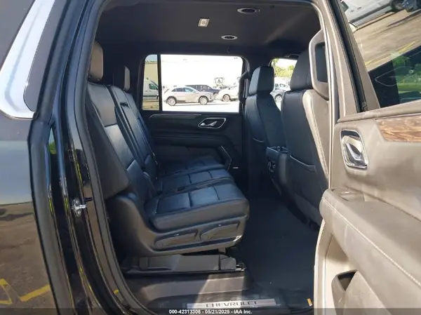 1GNSKCKD3PR203675 2023 CHEVROLET SUBURBAN - Image 8