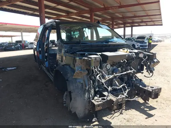 1GNSKCKD5NR246055 2022 CHEVROLET SUBURBAN - Image 1