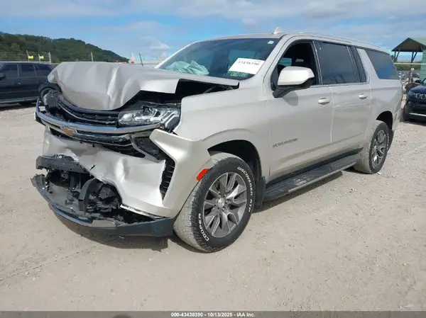 1GNSKCKD6MR488612 2021 CHEVROLET SUBURBAN - Image 2
