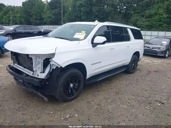 1GNSKCKD6PR173085 2023 CHEVROLET SUBURBAN - Image 2
