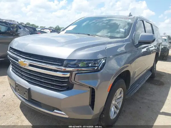 1GNSKCKD8MR409182 2021 CHEVROLET SUBURBAN - Image 2