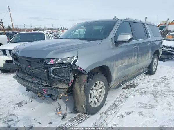 1GNSKCKDXPR355517 2023 CHEVROLET SUBURBAN - Image 2