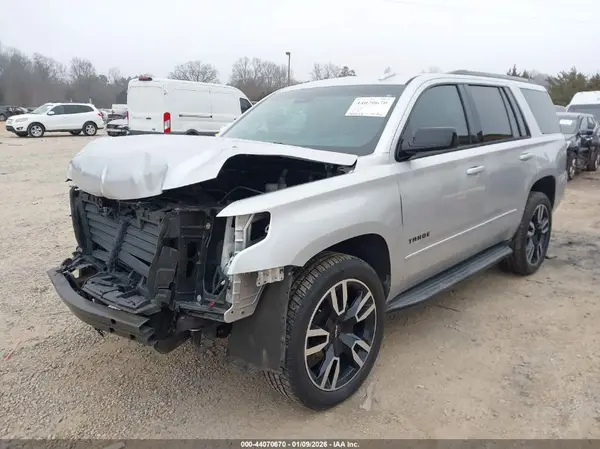 1GNSKCKJ0JR293638 2018 CHEVROLET TAHOE - Image 2