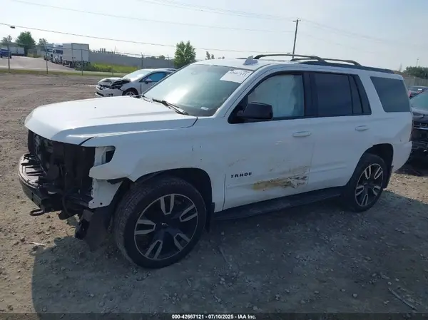 1GNSKCKJ1JR245470 2018 CHEVROLET TAHOE - Image 2