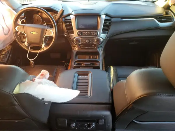 1GNSKCKJ1JR327411 2018 CHEVROLET TAHOE - Image 8