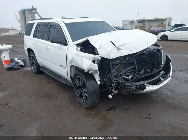 1GNSKCKJ2JR172464 2018 CHEVROLET TAHOE - Image 1