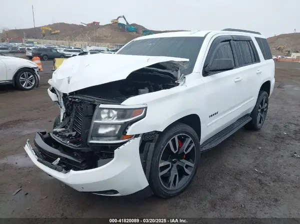 1GNSKCKJ2JR172464 2018 CHEVROLET TAHOE - Image 2