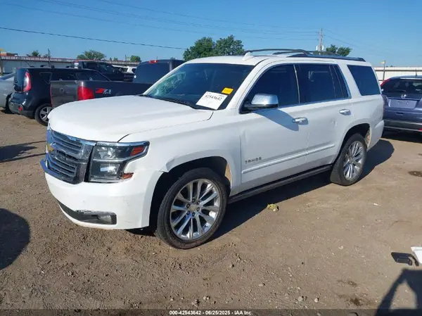 1GNSKCKJ2KR172563 2019 CHEVROLET TAHOE - Image 2