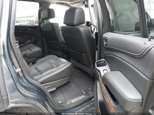1GNSKCKJ2KR208042 2019 CHEVROLET TAHOE - Image 8
