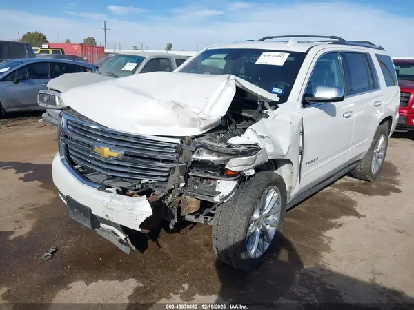 1GNSKCKJ3KR145579 2019 CHEVROLET TAHOE - Image 2