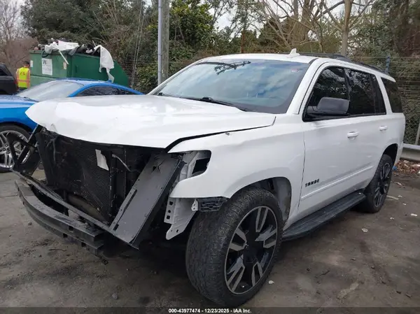 1GNSKCKJ4JR177746 2018 CHEVROLET TAHOE - Image 2