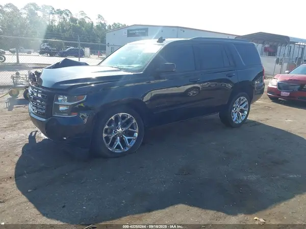 1GNSKCKJ5JR312653 2018 CHEVROLET TAHOE - Image 2