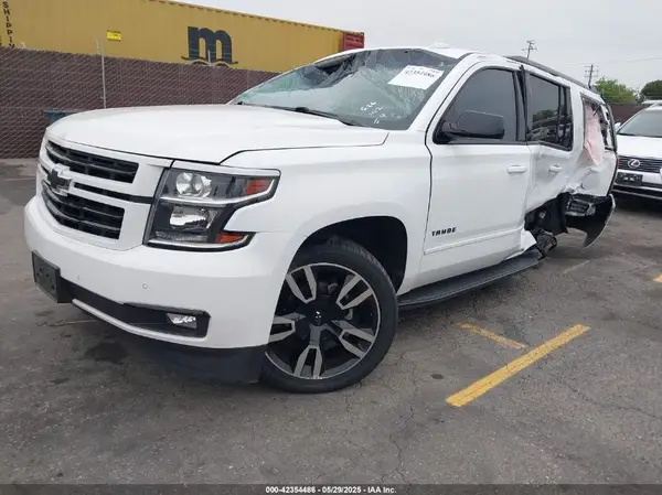 1GNSKCKJ6JR252253 2018 CHEVROLET TAHOE - Image 2