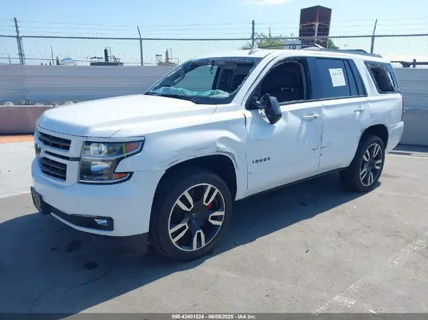 1GNSKCKJ8KR158019 2019 CHEVROLET TAHOE - Image 2
