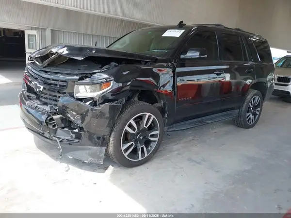 1GNSKCKJXJR218235 2018 CHEVROLET TAHOE - Image 2