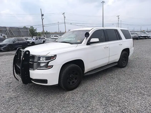 1GNSKDEC1HR318320 2017 CHEVROLET TAHOE - Image 1