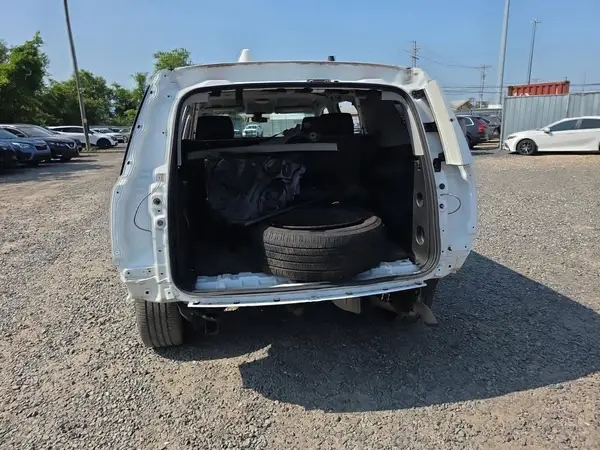 2017 CHEVROLET TAHOE auction photo 6