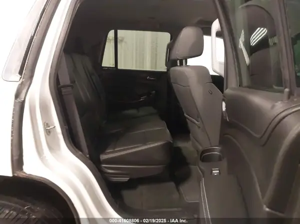 1GNSKDEC1JR240868 2018 CHEVROLET TAHOE - Image 8
