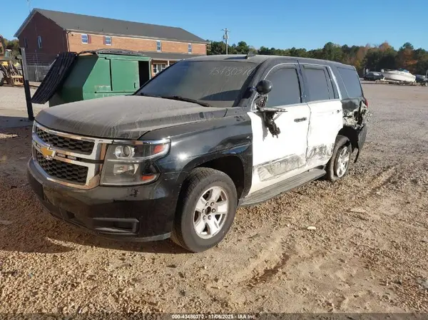 1GNSKDEC2JR201058 2018 CHEVROLET TAHOE - Image 2