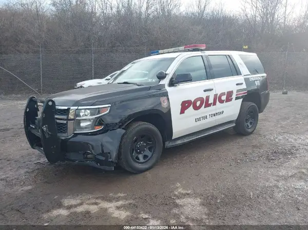 1GNSKDEC5HR213408 2017 CHEVROLET TAHOE - Image 2