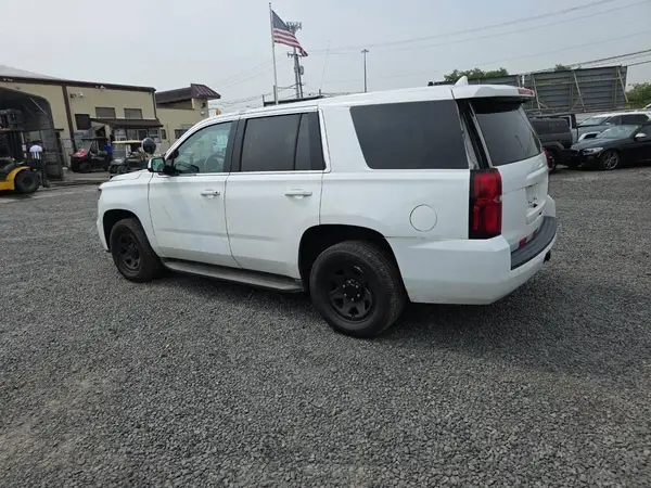 1GNSKDEC6HR316837 2017 CHEVROLET TAHOE - Image 2