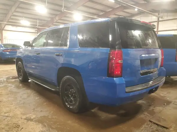 1GNSKDEC7HR294668 2017 CHEVROLET TAHOE - Image 2