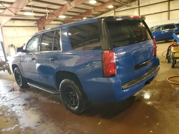 1GNSKDEC7HR303515 2017 CHEVROLET TAHOE - Image 2