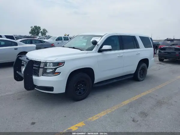 1GNSKDEC8JR238969 2018 CHEVROLET TAHOE - Image 2