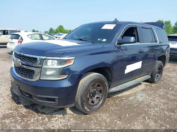 1GNSKDEC8JR255657 2018 CHEVROLET TAHOE - Image 2