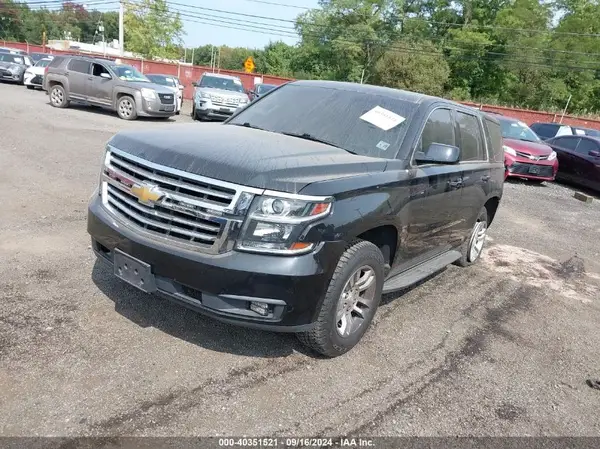 1GNSKDKC2LR256021 2020 CHEVROLET TAHOE - Image 2